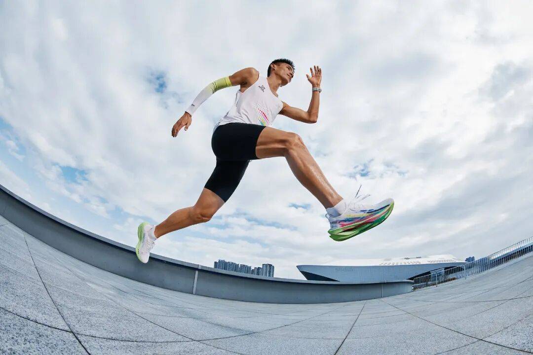 leyu-中国马拉松跨入&amp;quot;205时代&amp;quot;背后，一款跑鞋的二十年押注